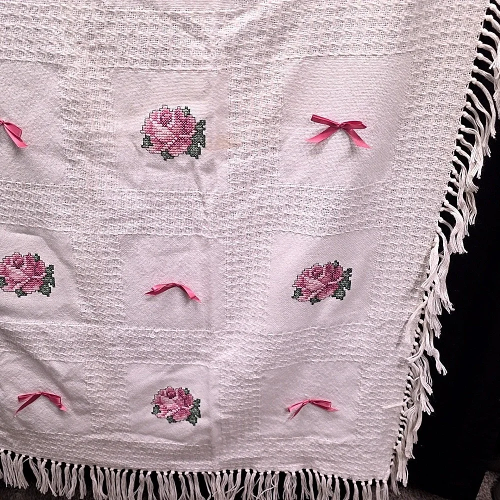 Unbranded vintage blanket